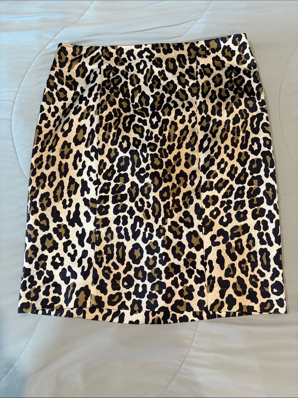 Cache Leopard-Print Pencil Skirt in Beige and Black